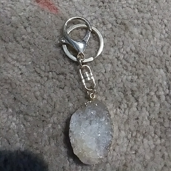 Quartz gold incrested keychain - Picture 1 of 3